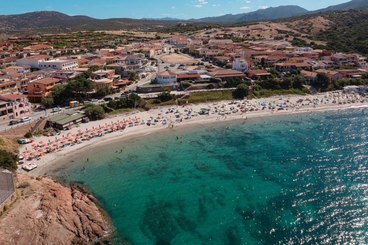 Rocce Rosse Sardinia Aparthotel อิโซลา โรสซา ภายนอก รูปภาพ