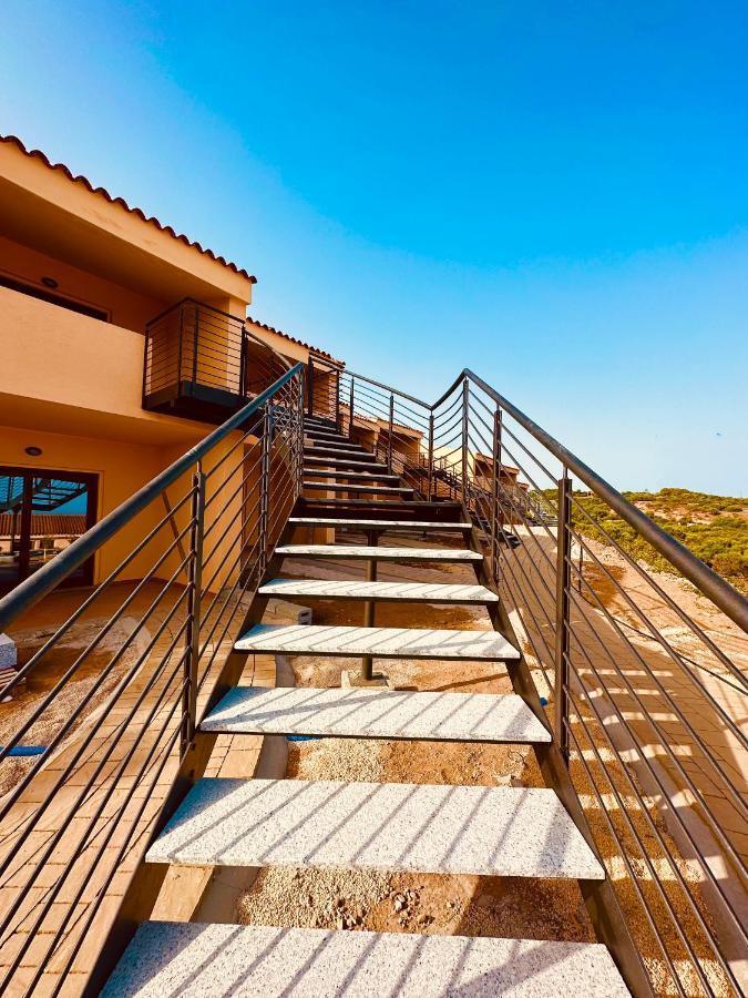 Rocce Rosse Sardinia Aparthotel อิโซลา โรสซา ภายนอก รูปภาพ