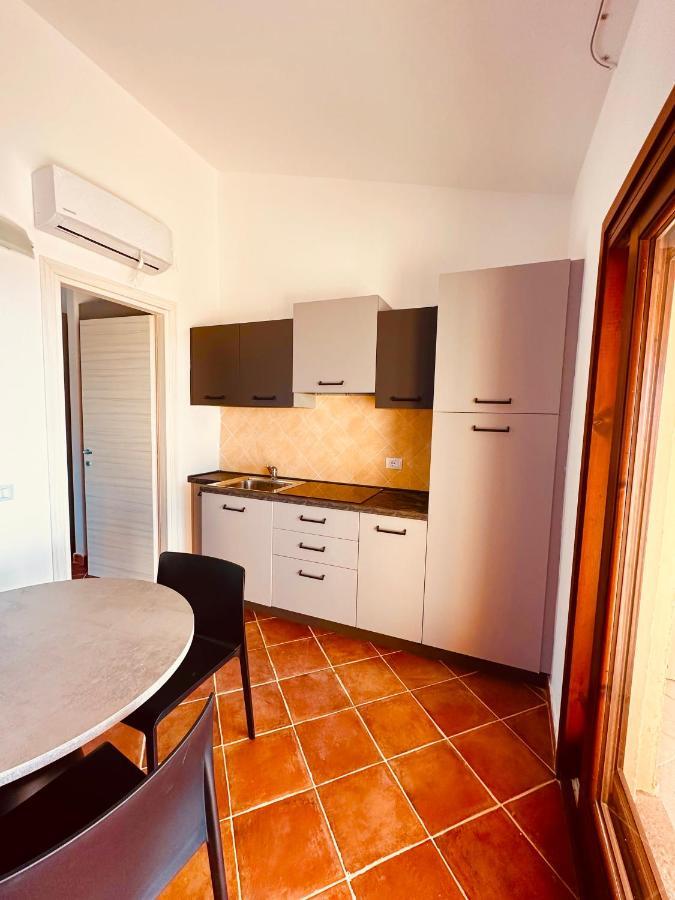 Rocce Rosse Sardinia Aparthotel อิโซลา โรสซา ภายนอก รูปภาพ